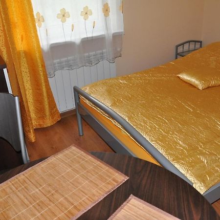Przylesie Apartment Uniejow Luaran gambar
