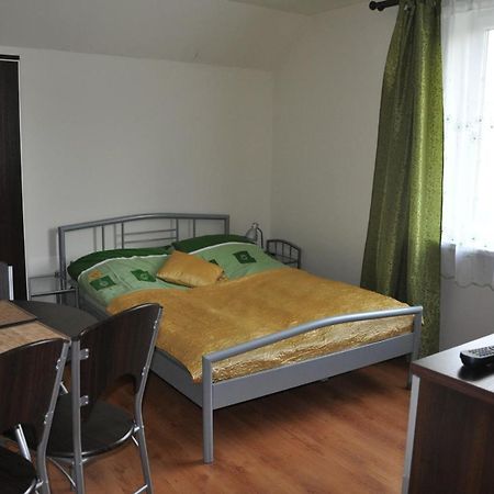 Przylesie Apartment Uniejow Luaran gambar