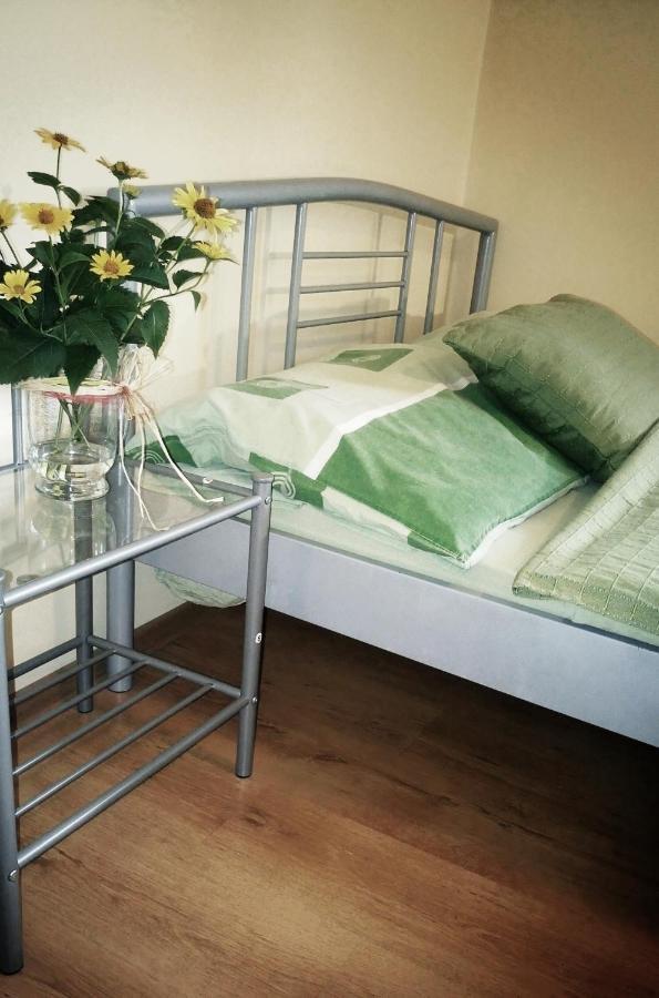 Przylesie Apartment Uniejow Luaran gambar