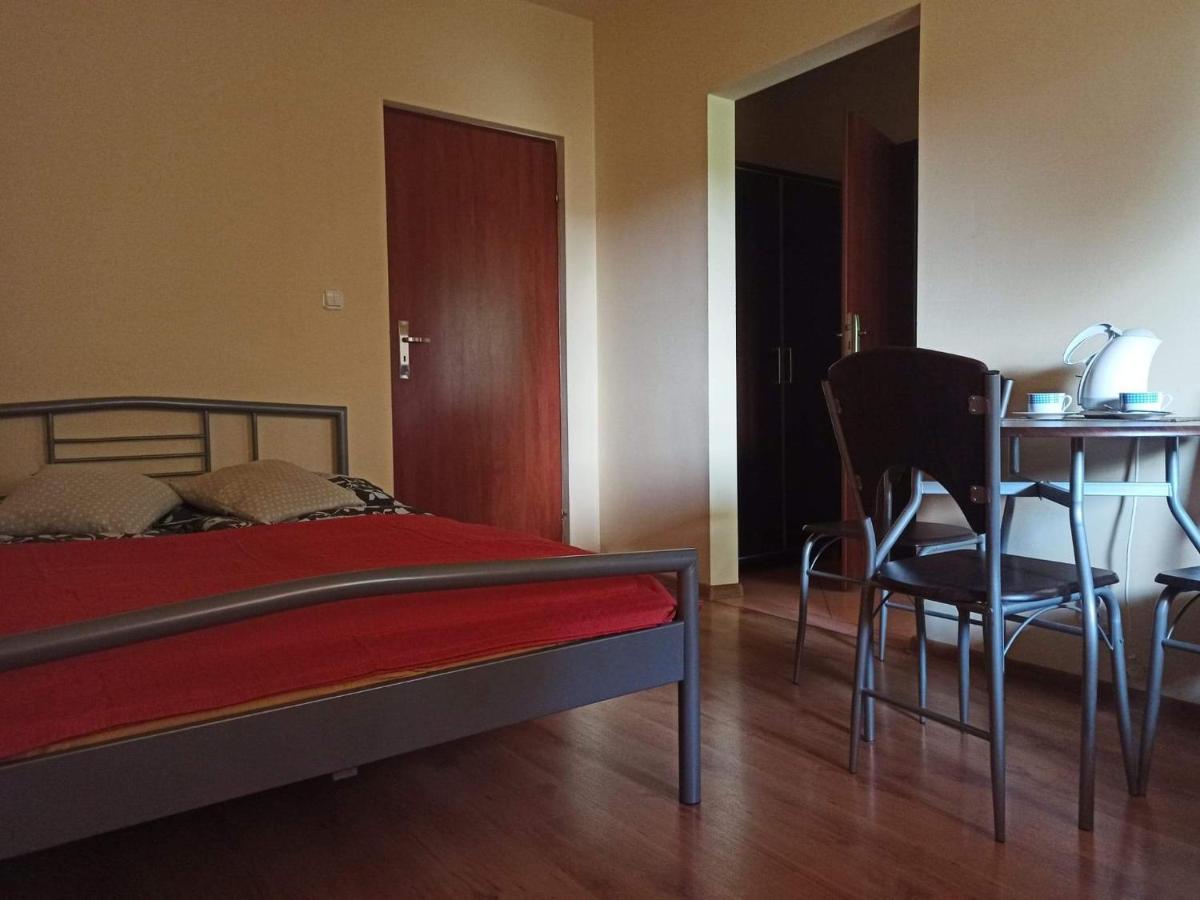 Przylesie Apartment Uniejow Luaran gambar